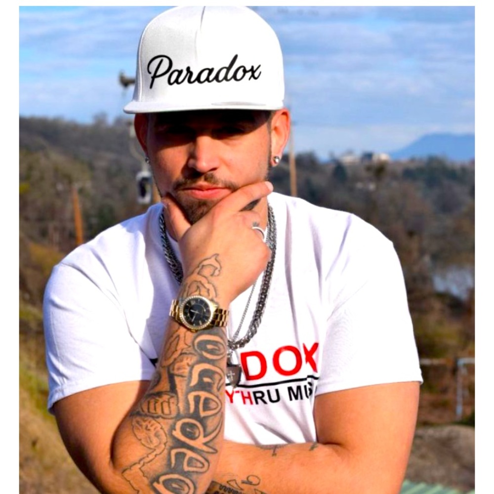 Paradox hat